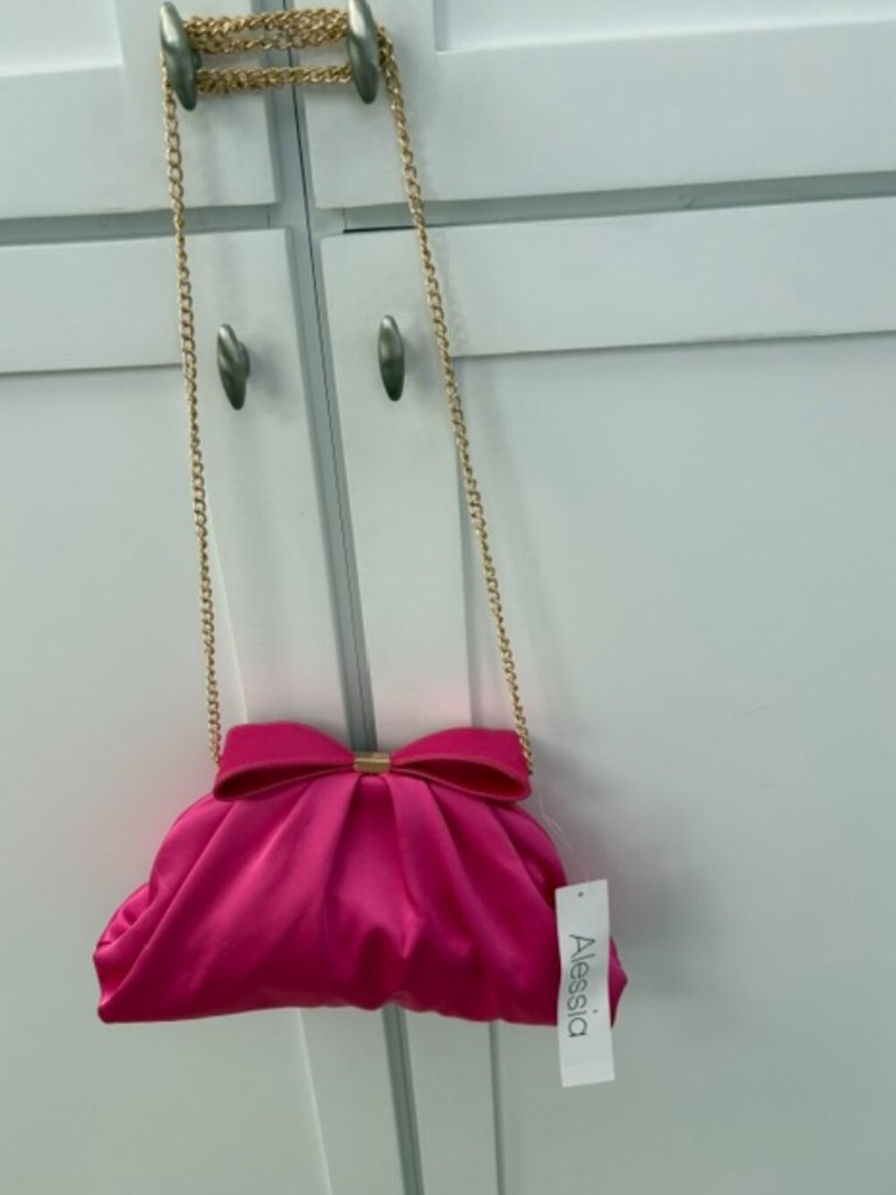 Alessia Elegant Pink Bow Satin evening bag NWT